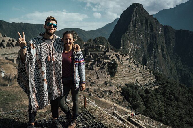 small-group-3-day-cusco-tour-to-sacred-valley-machu-picchu-rainbow-mountain