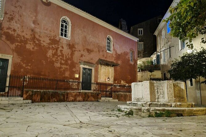 small-group-corfu-evening-walking-tour-with-a-glass-of-wine