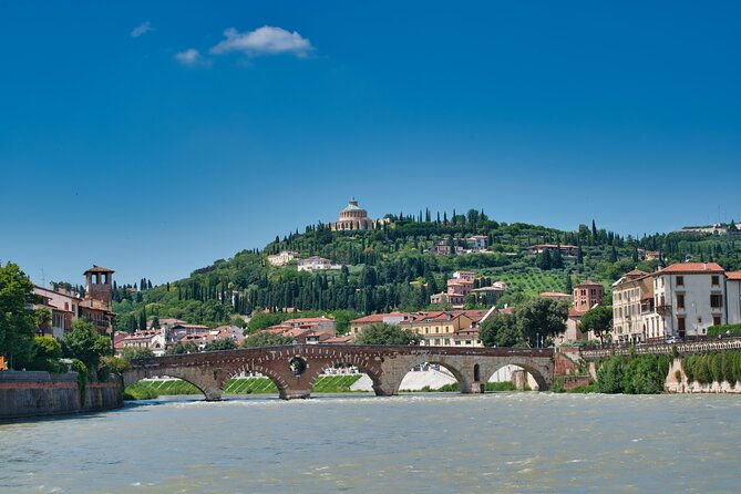 small-group-guided-tour-in-verona