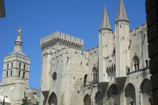 small-group-marseille-shore-excursion-avignon-chateauneuf-du-pape-wine-tour-2