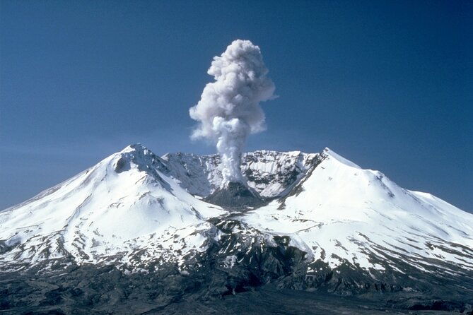 small-group-mt-st-helen-national-park-tour-from-seattle-in-suv