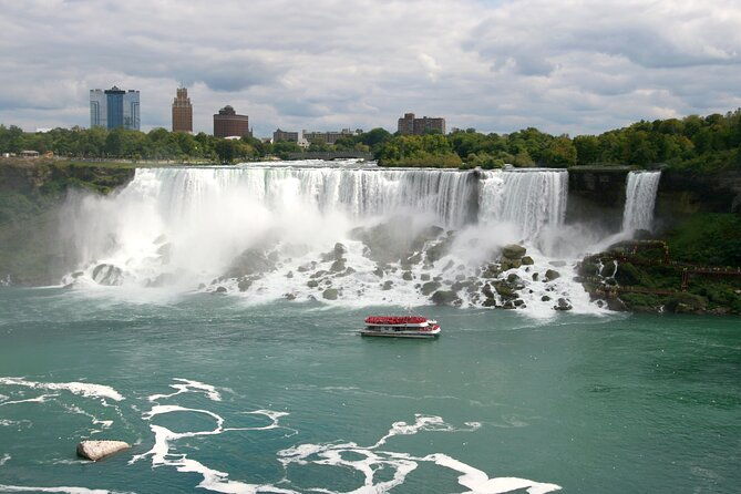 small-group-niagara-falls-canada-tour-with-niagara-usa-pick-up