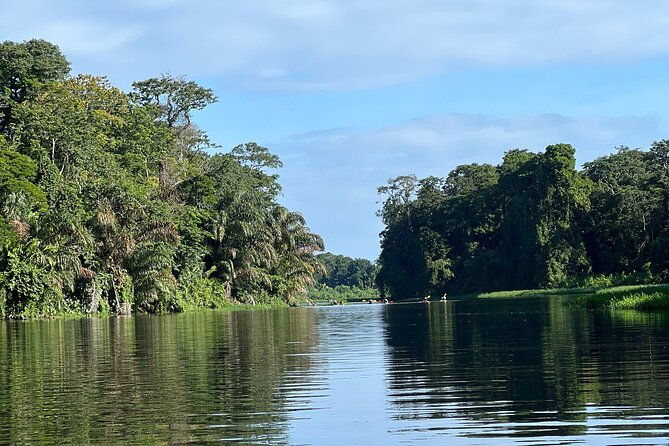 small-group-tortuguero-national-park-canoe-tour