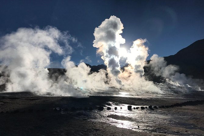 small-group-tour-to-tatio-geysers-machuca-village-rio-putana-wetlands