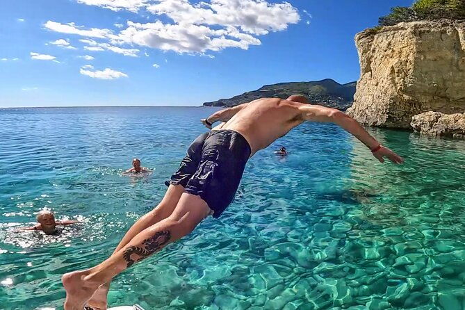 small-group-turtle-tour-zakynthos