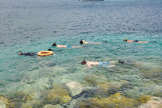 snorkeling-at-pigeon-island