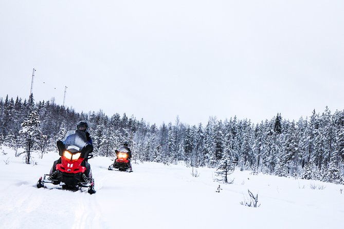 snowmobile-safari-on-the-tundra-2