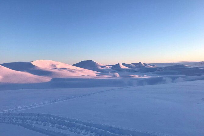 snowmobiling-on-eyjafjallajokull-2