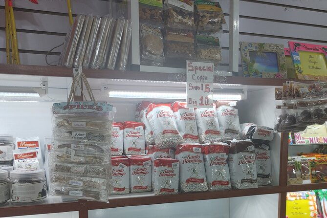 souvenirs-shopping-tour-from-punta-cana