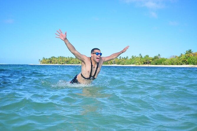 speedboat-adventure-to-snorkeling-spot-and-natural-pool