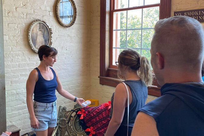 spirits-of-seville-pensacolas-haunted-history-tour-with-meal