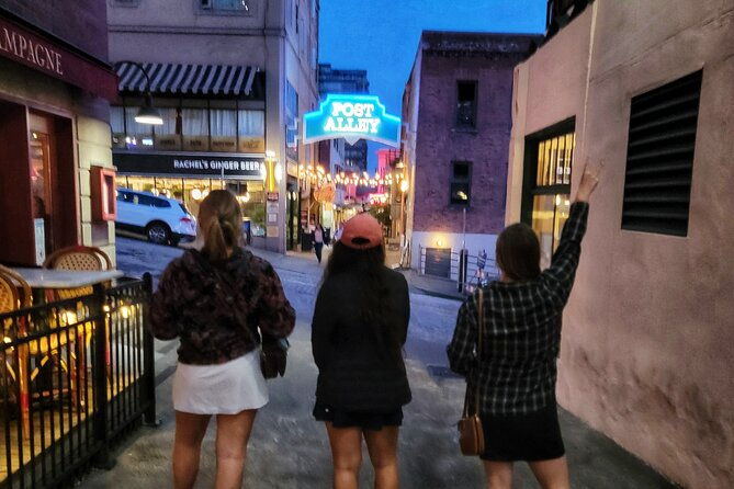 spirits-unleashed-ghost-hunting-and-booze-at-pike-place-market-2