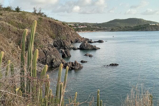 st-martin-st-maarten-small-group-coastal-hike-swim-tour
