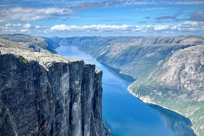 stavanger-kjerag-hike-with-guide-and-transportation