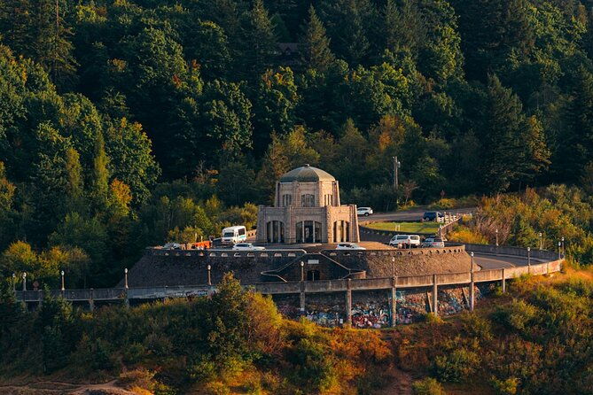 stunning-air-tour-of-the-columbia-river-gorge-by-envi-adventures