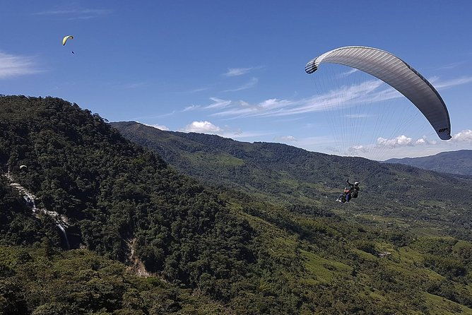 stunning-atv-1hr-awesome-paragliding-over-giant-waterfalls-from-medellin