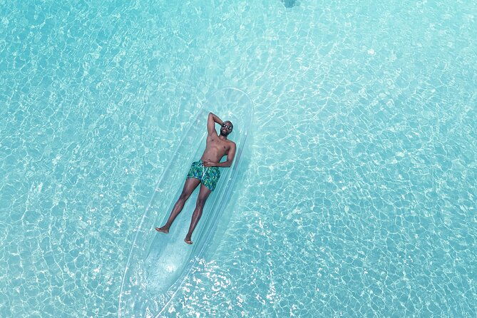 stunning-clear-kayak-drone-photoshoot-in-turks-and-caicos