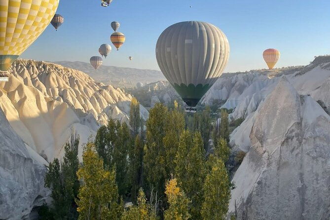 sunrise-hot-air-balloon-flights-in-goreme-valleys