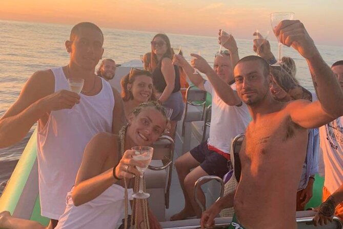 sunset-aperitif-on-the-water