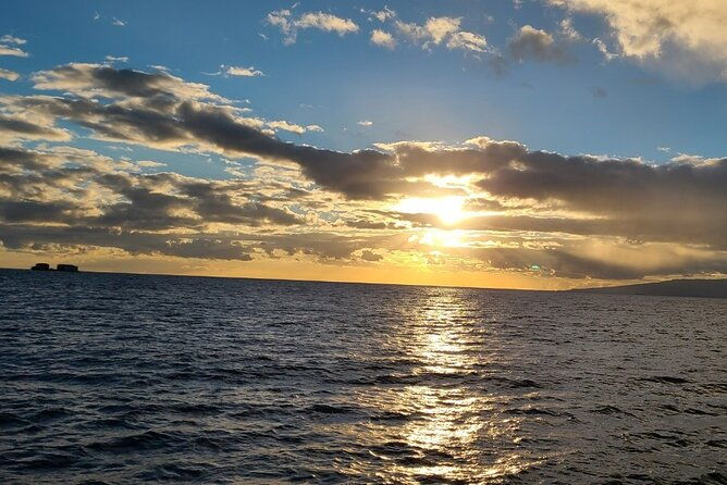 sunset-dinner-cruise-in-honolulu