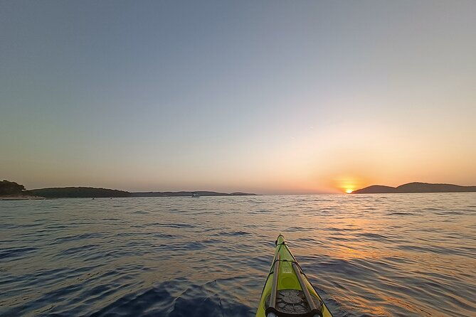 sunset-kayak-tour-in-hvar-town-croatia
