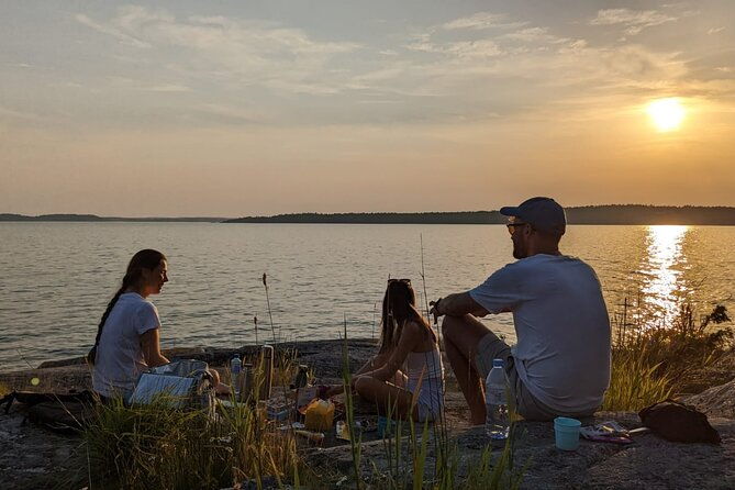 sunset-kayaking-in-stockholm-archipelago-exclusive-small-group