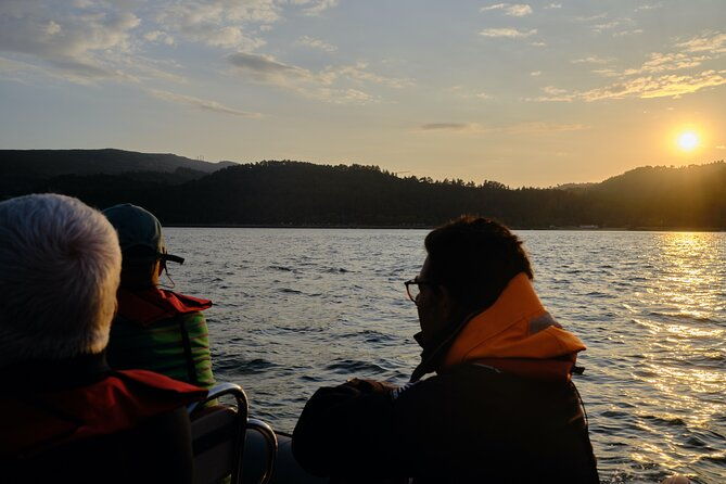 sunset-on-a-sailboat-in-arrabida-setubal