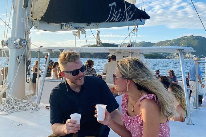 sunset-sail-with-cocktails-and-appetizers