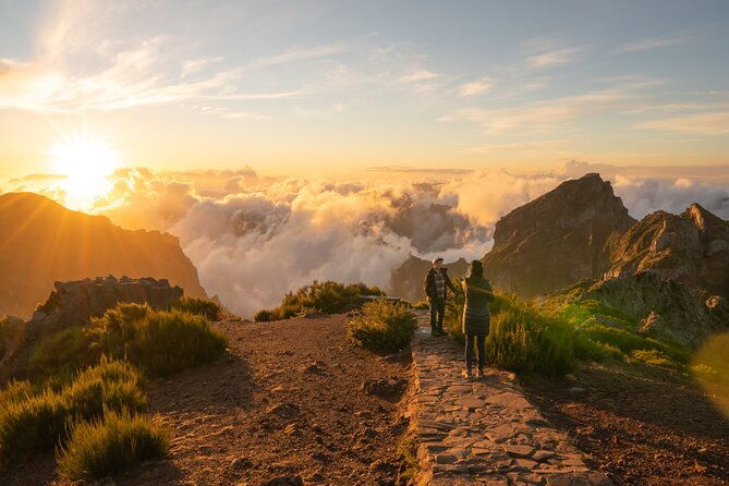 sunset-tour-pico-do-areiro-half-day-4x4-tour-2