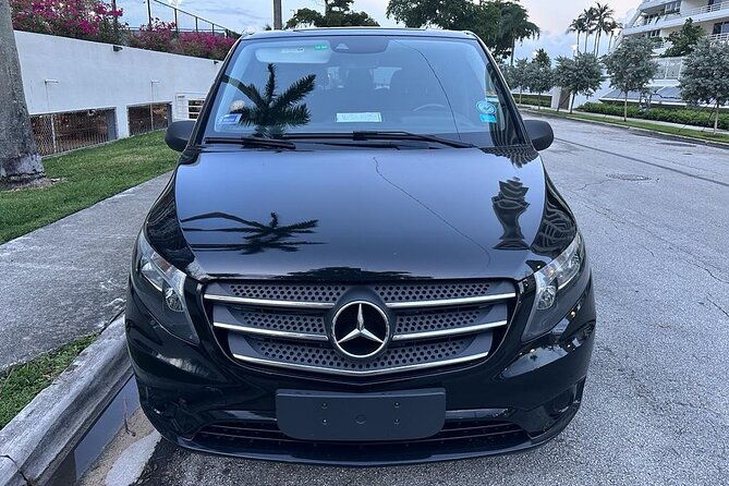suv-from-miami-airport-to-port-miami-or-hotel-in-miami-up-to-5pax