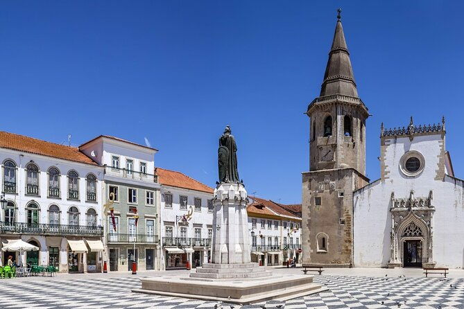 take-convent-of-christ-and-city-highlights-private-tour