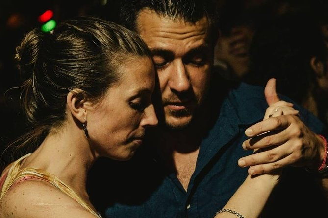 tango-lesson-and-wine-tasting-in-buenos-aires-argentina