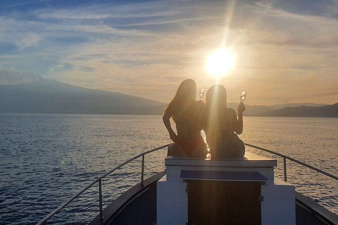 taormina-sunset-aperitif-on-board