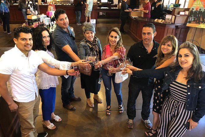 temecula-limo-trolley-wine-tour-with-tastings-charcuterie-box