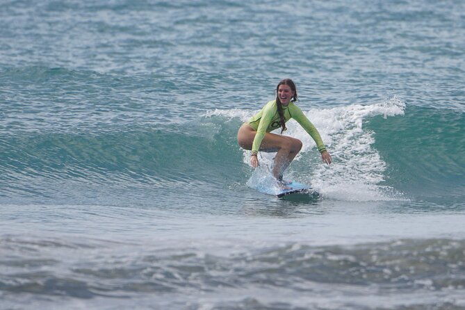 the-best-surf-lessons-in-playa-samara