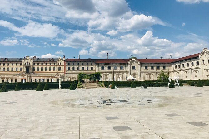the-castle-mimi-wine-private-tour-with-tasting