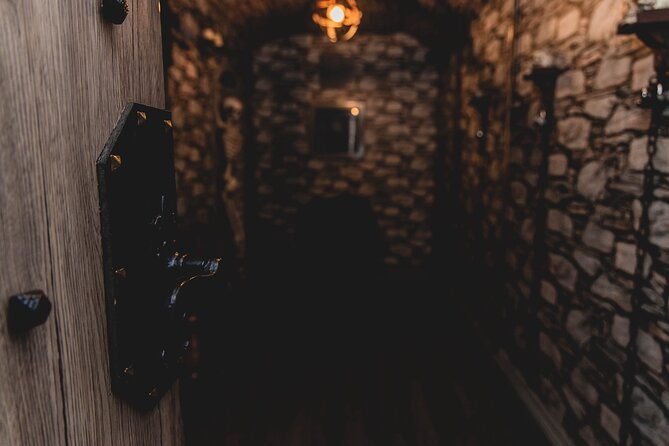 the-ghost-of-mary-queen-of-scots-escape-room