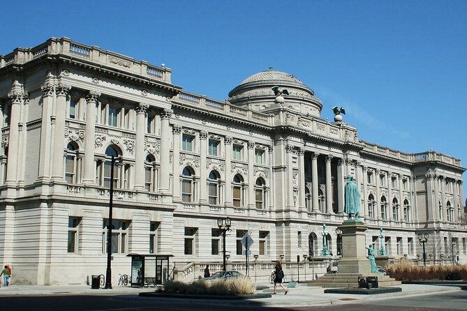 the-grand-walk-a-self-guided-audio-tour-through-milwaukee-2