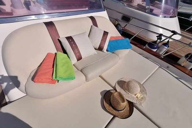 three-hour-private-guided-tour-of-capri-with-a-luxury-gozzo-cabin-cruiser-2
