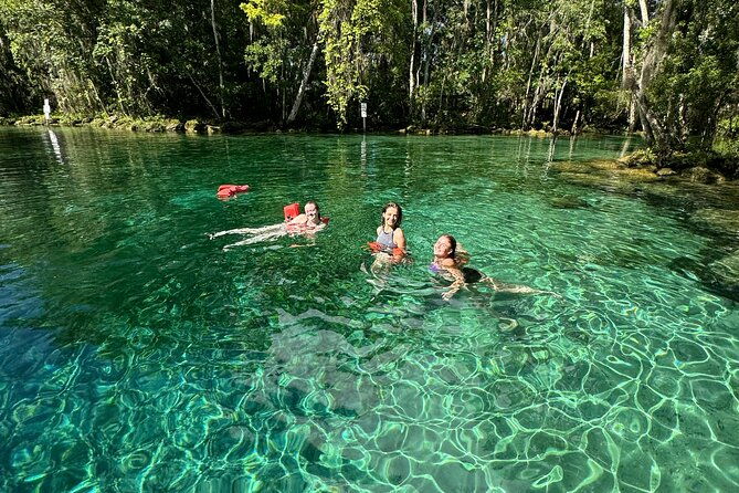 three-sisters-springs-kayak-and-swim-tour-with-free-photo-package
