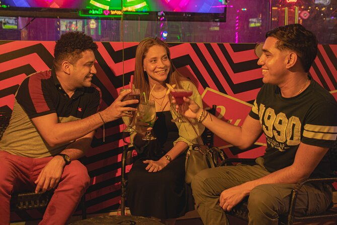 thursday-night-bar-crawl-in-barranquilla-colombia