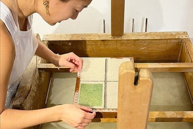 tokyo-6hr-private-guided-tour-washi-papermaking