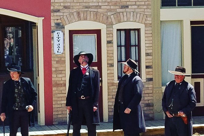 tombstone-and-bisbee-sightseeing-tour-with-saguaro-n-p