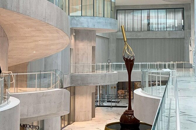 tour-in-lindt-home-of-chocolate-museum-from-zurich-with-pickup