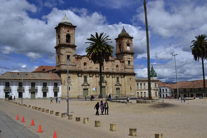 tour-of-zipaquira-visit-the-salt-cathedral-and-the-main-squares