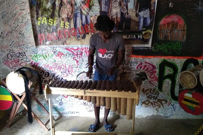 tour-to-san-basilio-de-palenque-african-village