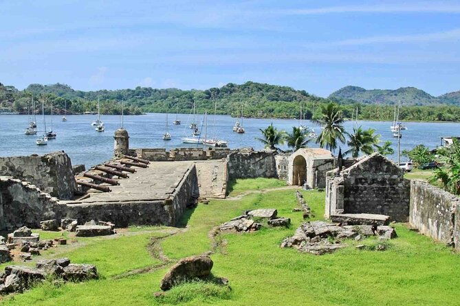 tour-to-the-caribbean-coast-3-islands-grande-mamey-and-monkey-plus-love-tunnel-including-historic-portobelo-fort