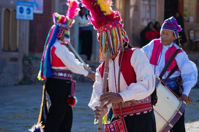 tour-to-uros-amantani-taquile-and-sillustani-2d1n