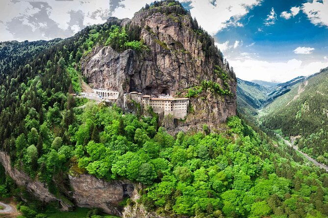 trabzon-sumela-monastery-cave-and-hamsikoy-daily-tour