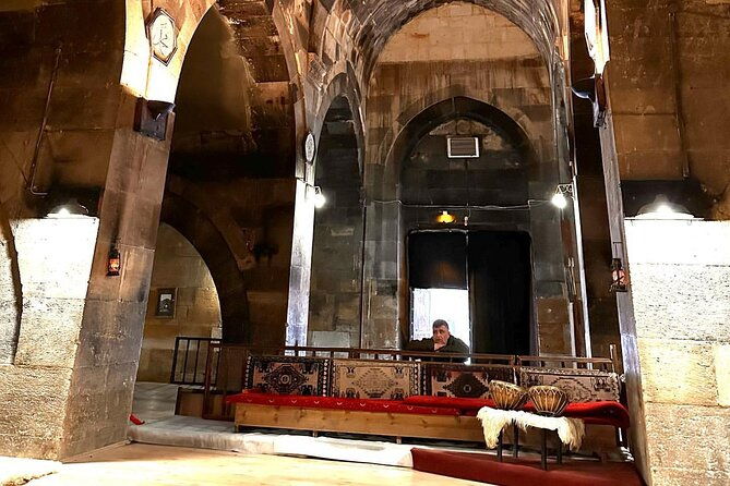 traditional-whirling-dervishes-dance-show-in-cappadocia